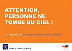 affiche avec texte Attention, personne ne tombe du ciel