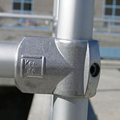 Barrières en aluminium