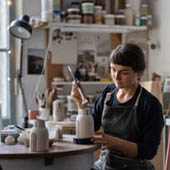 Cinésis Solutions Prévention Santé _ Formation gestes et postures T.M.S pour les métiers de l'art et de l'artisanat