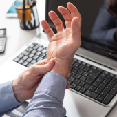 My Ostéo Prévention _ Formation gestes et postures - Public administratif Prévenir les TMS au travail (TMS/stress/ergonomie/fatigue visuelle)